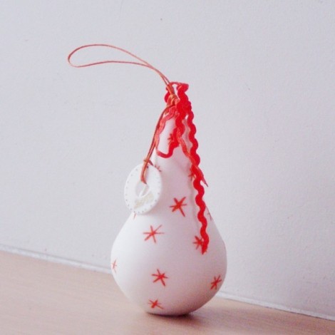 Porcelain pumpkin-gourd shaped ornament 2