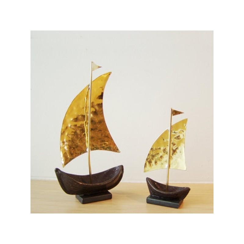 Brass sailboats oxidised base golden hammered sails