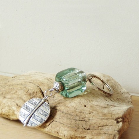 Chunky keychain of metal and glass, handblown glass bead and large, metal spacer keyring, unisex style 2