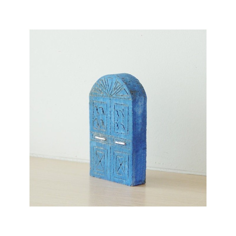 Blue front door sculpture, dark blue...