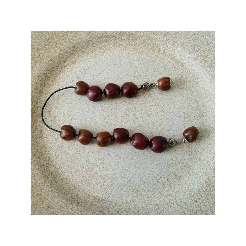 Silver begleri set with nutmeg beads