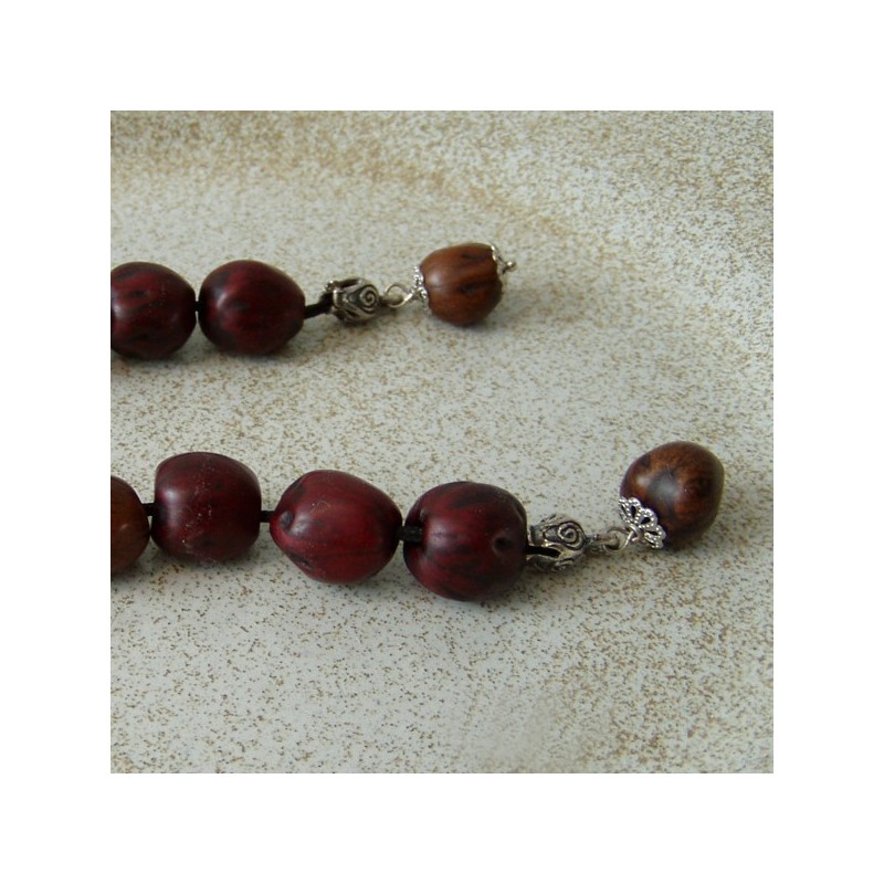 Silver begleri set with nutmeg beads