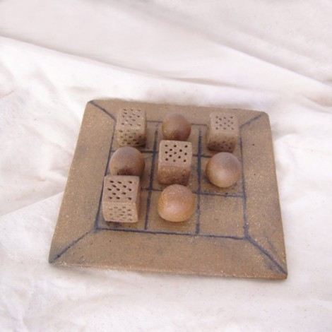 Ceramic tic tac toe sculpture, noughts and crosses set with cubes and balls, Greek tic tac toe,  entirely handmade 2