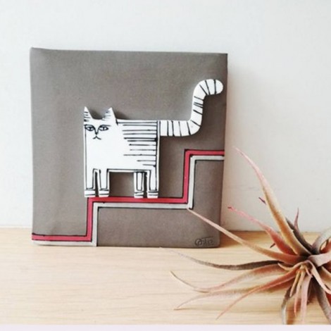 White cat wall hanging, porcelain cat in grey background, square wall tile of stoneware and porcelain 2