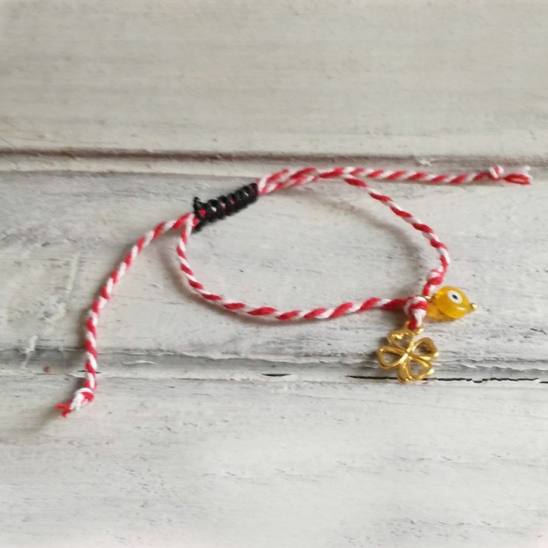 Clover March bracelet, four leaf clover March bracelet, red white March bracelet with four leaf clover charm and eye charm