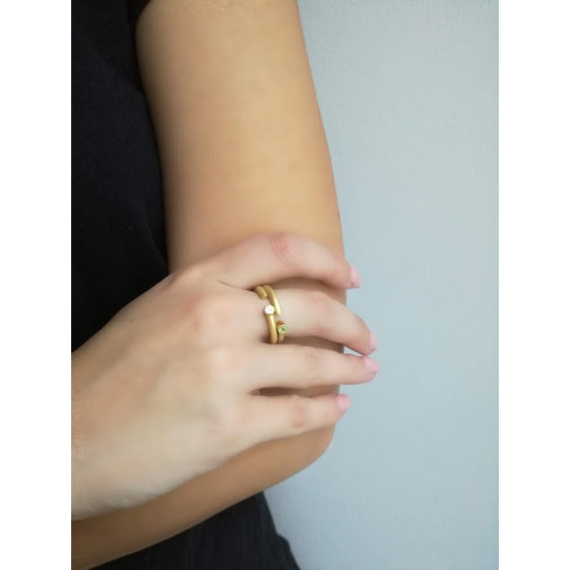 Minimalist open ring