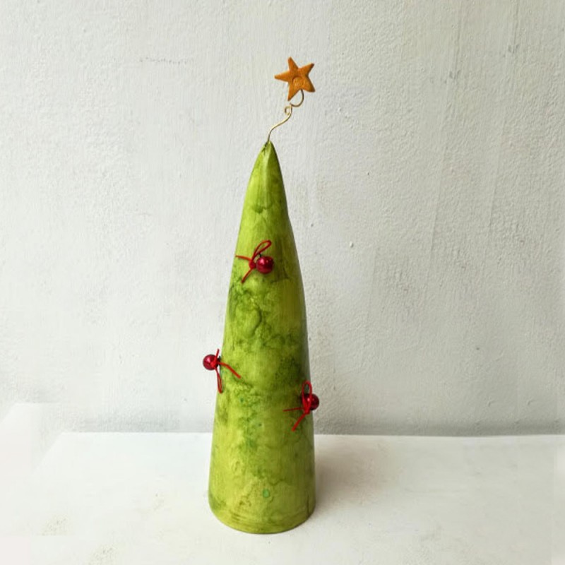 Christmas tree sculpture