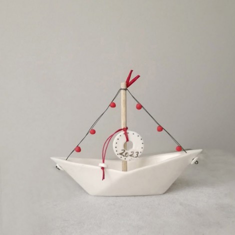 white paper boat, porcelain...