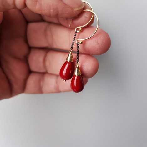 Drop coral earrings