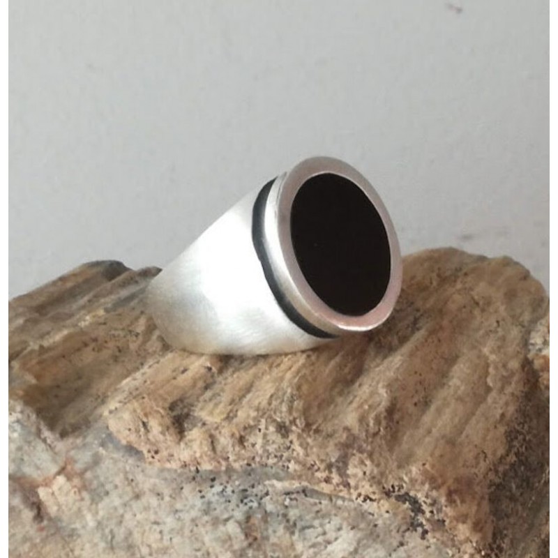 Mens silver ring, onyx stone sterling silver ring for men, flat black onyx ring in round setting with groove underneath, minimal