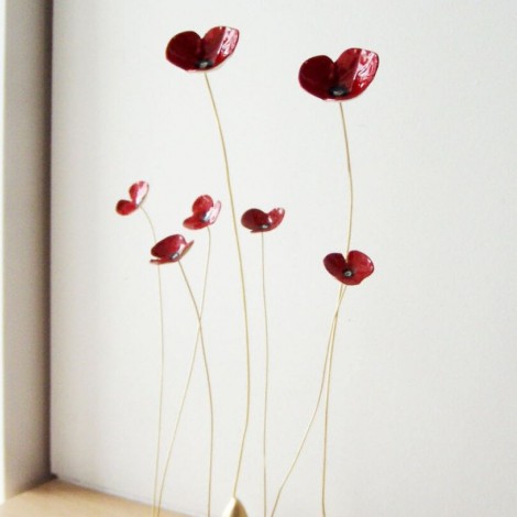 Red poppy sculptures, set...