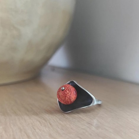 Red coral ring