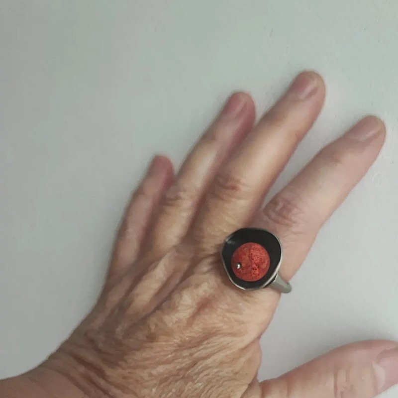 Red coral ring