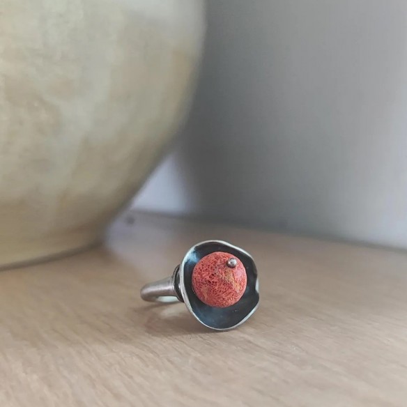 Red coral ring