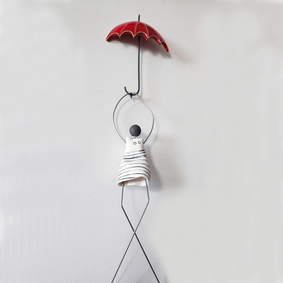 Porcelain figure with umbrella, 50x15 cm.
