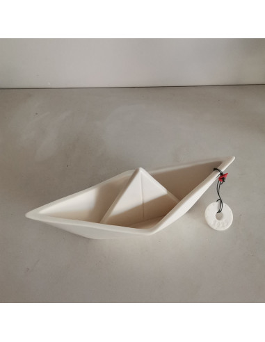Porcelain big paper boat, 21X9 cm.