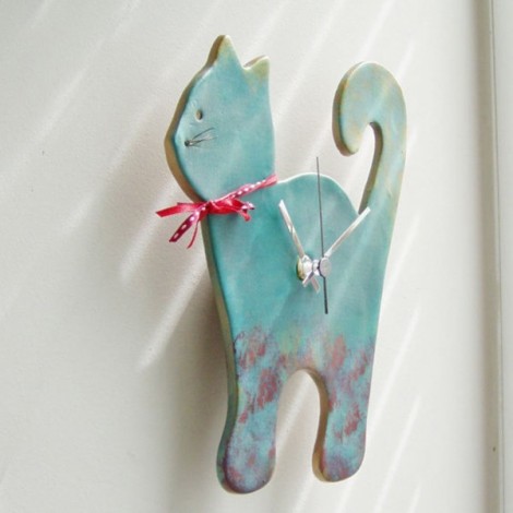 Blue cat wall clock. 2